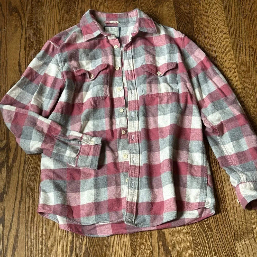 AE Super Soft Flannel Shirt Super soft and destined to be your next go-to - Picture 2 of 6